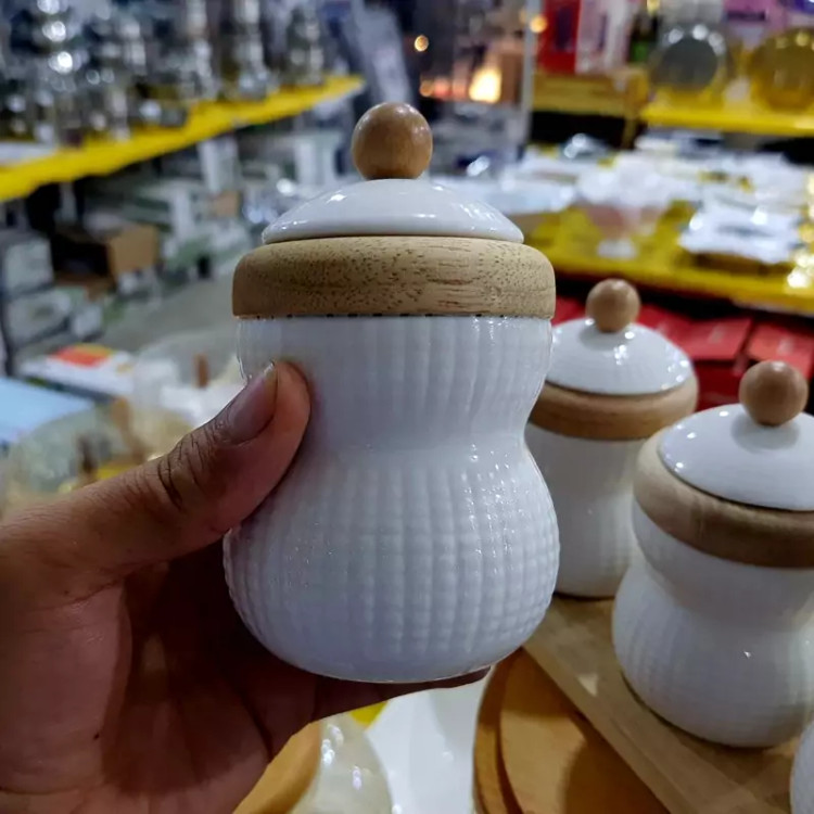 ست جا ادویه 4 تکه سرامیکی استنددار برند RIVER مدل 8-8585
