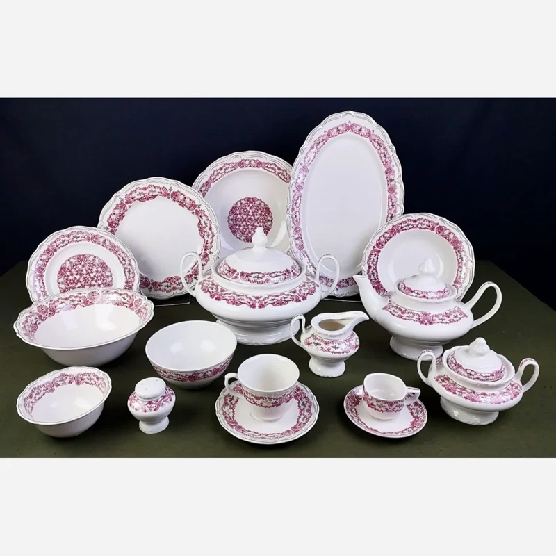 سرویس چینی 98 پارچه پردیس مدل میلان صورتی 12 نفره