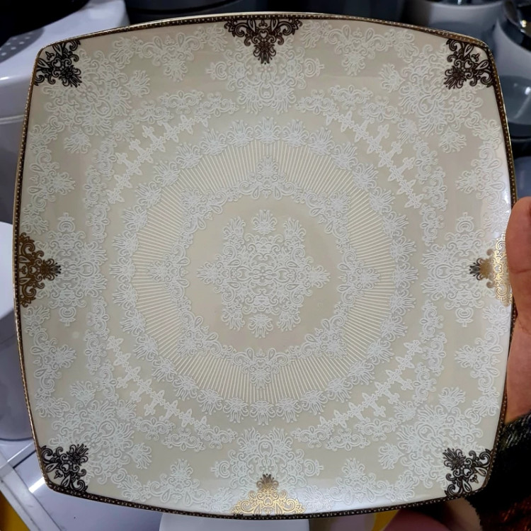 سرویس 96 پارچه چینی پردیس مدل سونیا (12 نفره)