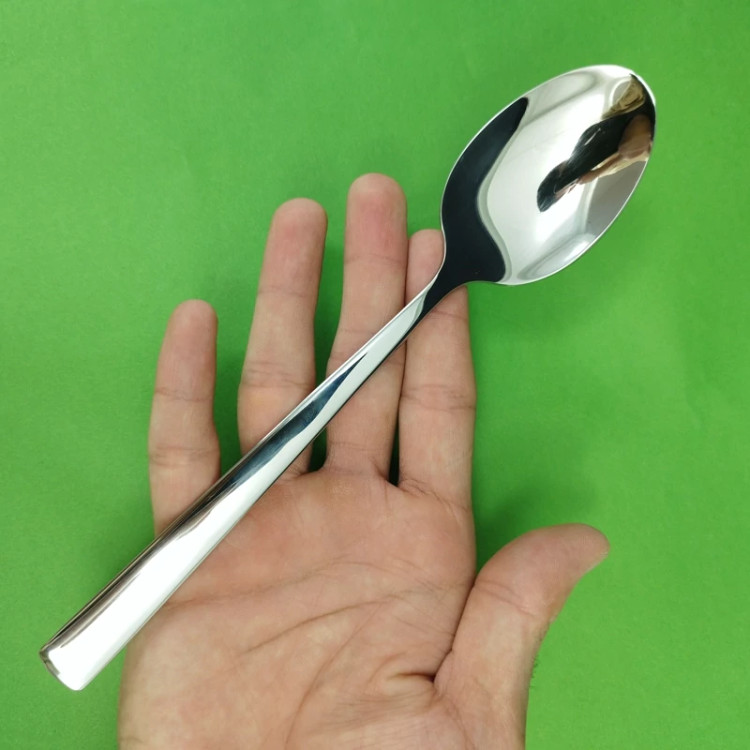 ست قاشق و چنگال 12 پارچه استیل یاشا کد 084 ارسال رایگان