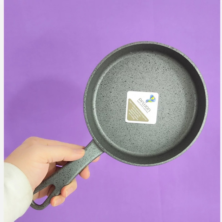 تابه گرانیتی تک دسته طوسی سایز 16 پیلو PILAU مدل هپی