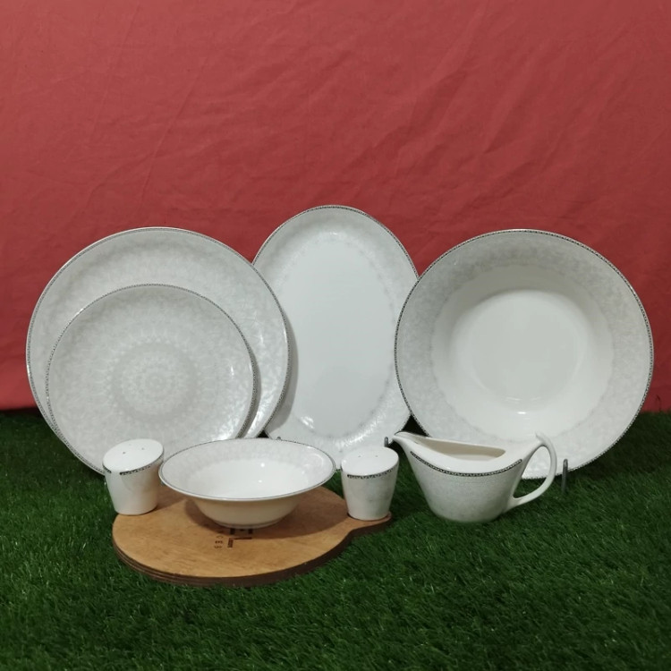 سرویس چینی 30 پارچه (6 نفره) توس مدل سدنا با ارسال رایگان
