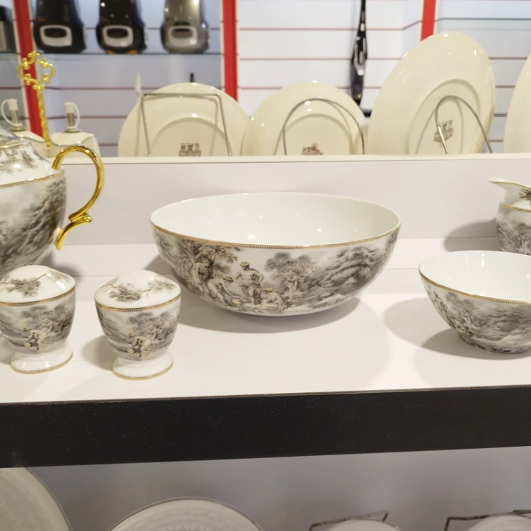 سرویس چینی 18 نفره 135 پارچه باواریا کد 531 با ارسال رایگان