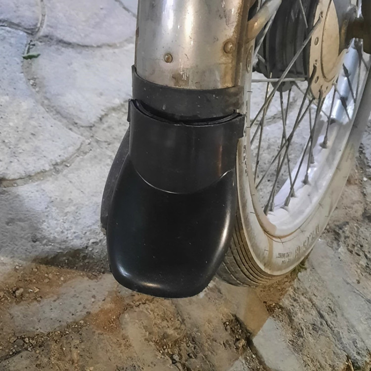 دمی گلیکیر جلو هندا کشویی