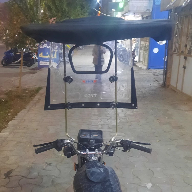 سایبان روی طلق جهت جلوگیری از باران وآفتاب به سر دونفره