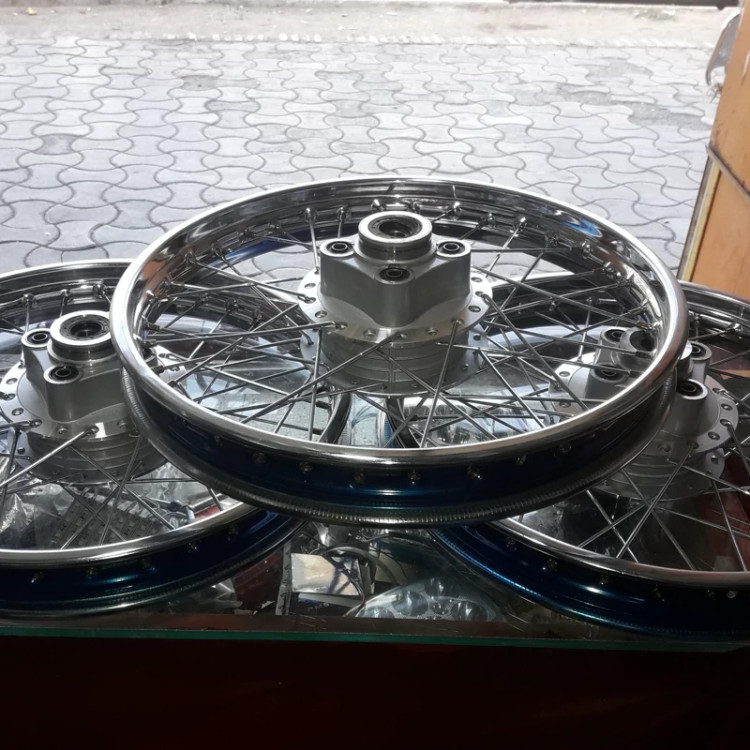 چرخ عقب کامل طوقه گیری شده ولنگ گیری شده حدید