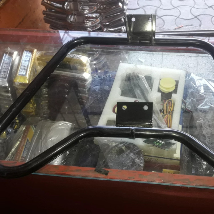 سپرجلو موتورسیکلت سی جی ال واحسان شکاری