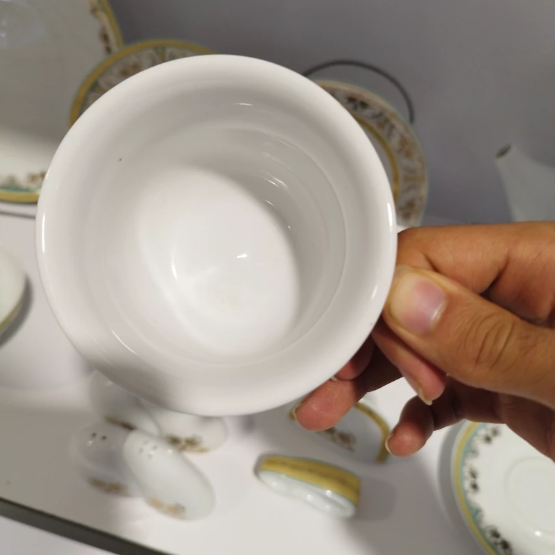 سرویس چینی 134 پارچه چینی پارس مدل رژینا کد 223 با ارسال رایگان