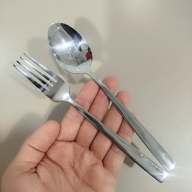 ست قاشق و چنگال استیل گیلدا مدل شیکاگو جعبه زرد بسته 6+6 عددی ارسال رایگان