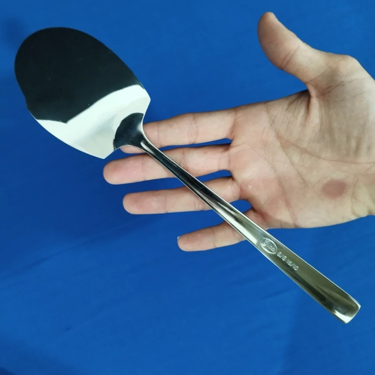 کفگیر استیل کوچک نگیر گیلدا طرح شیکاگو GILDA بسته 1 عددی