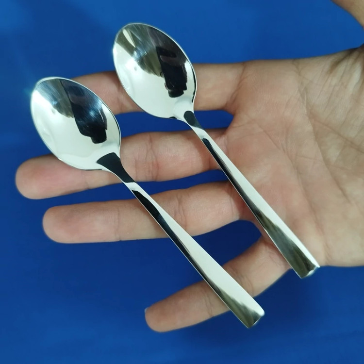 قاشق چای استیل نگیر گیلدا طرح شیکاگو GILDA بسته 12 عددی با ارسال رایگان