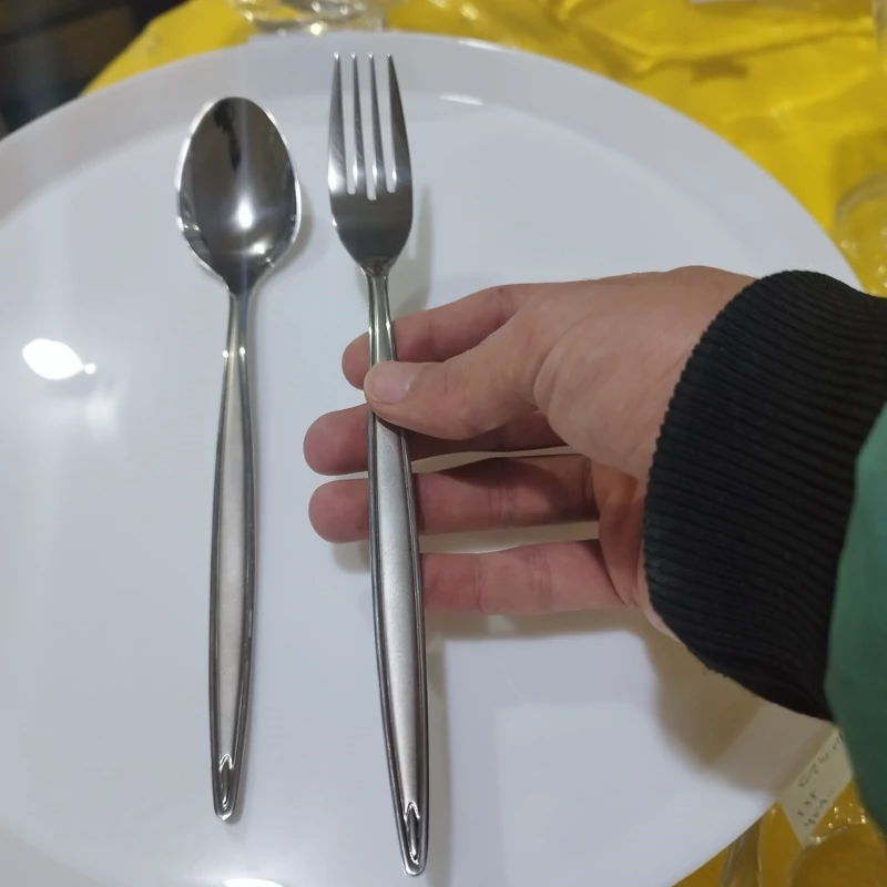 ست قاشق و چنگال استیل گیلدا مدل اشکی بسته 12 عددی