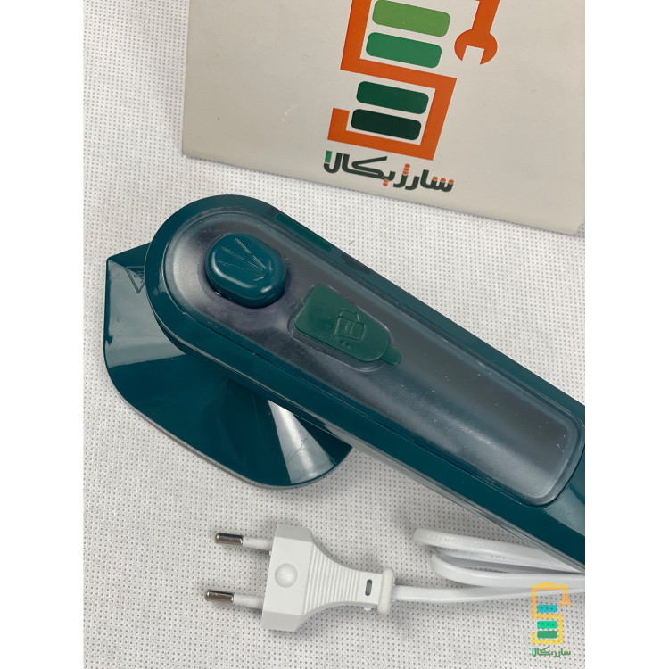 اتو بخار مسافرتی برقی 30وات مدل SQ-180 سبز