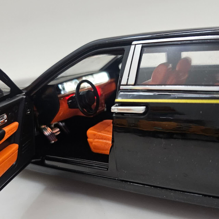 ماکت ماشین بازی ناب سل مدل رولزرویس سقف کهکشانی فلزی موزیکال کد Rolls-Royce scale 1:18