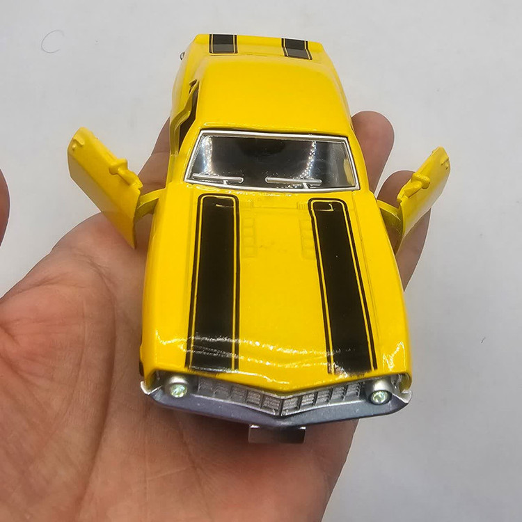 ماکت ماشین ناب سل مدل شورلت کامارو فلزی موزیکال چراغدار دو در کد CHEVROLET CAMARO METAL MUSICAL LIGHTED CAR NAAB004 SCALE 1:48
