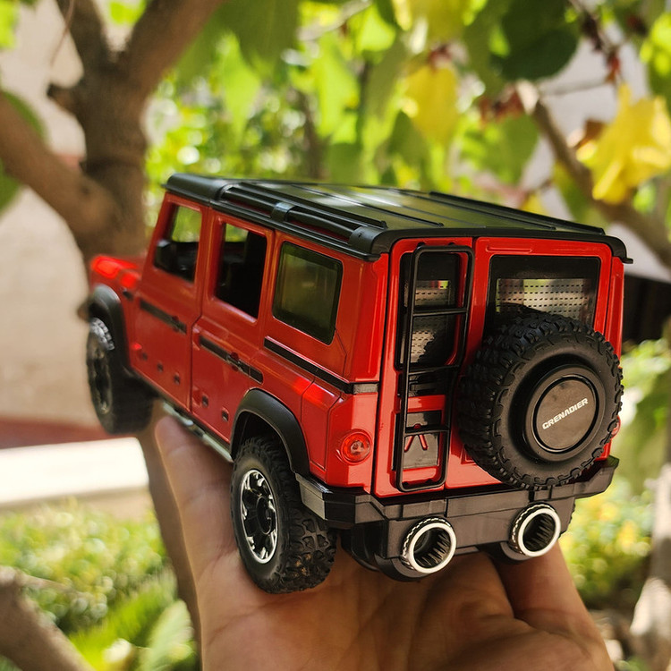 ماکت ماشین ناب سل مدل فلزی درب بازشو LAND ROVER PAJAN طرح دودزا