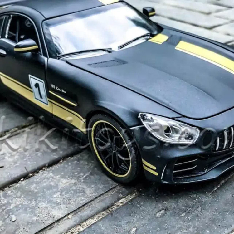 ماکت ماشین ناب سل مدل مرسدس بنز چه ژی دودزا فلزی اسپرت چراغدار موزیکال MERCDES BENZ AMG GTR NAAB002 به همراه جاسوییچی