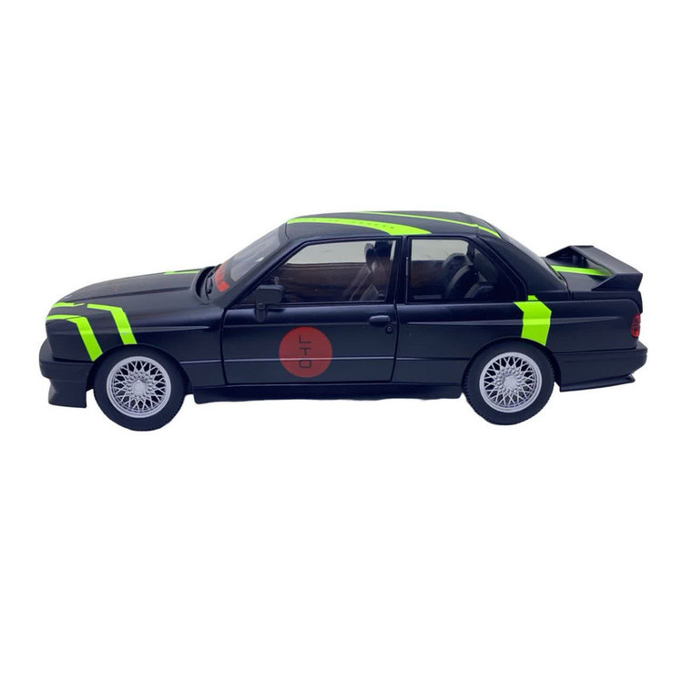 ماکت ماشین ناب سل مدل بی ام و فلزی چراغدار BMW E30 M3 NAAB001 به همراه جاسوییچی