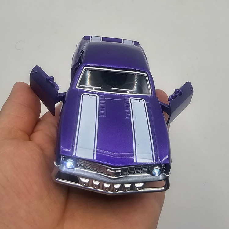 ماکت ماشین ناب سل مدل شورلت کامارو فلزی موزیکال چراغدار دو در کد CHEVROLET CAMARO METAL MUSICAL LIGHTED CAR NAAB005 SCALE 1:48