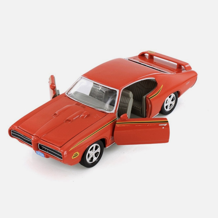 ماکت ماشین موتورمکس مدل پونتیاک gto 1969