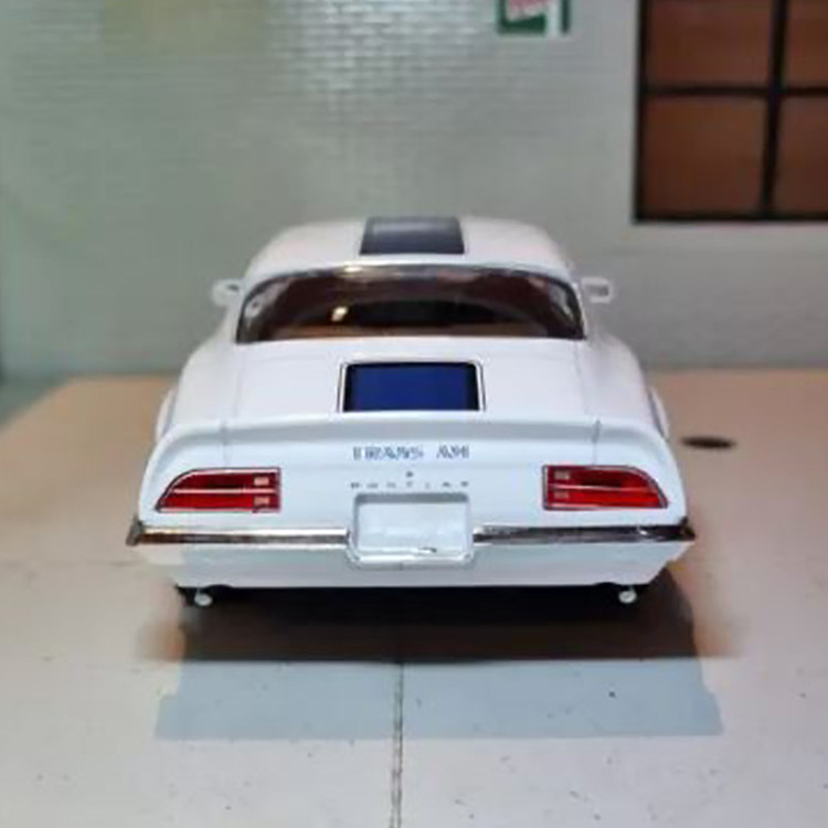 ماکت ماشین ولی مدل پونتیاک 1972 Pontiac Firebird