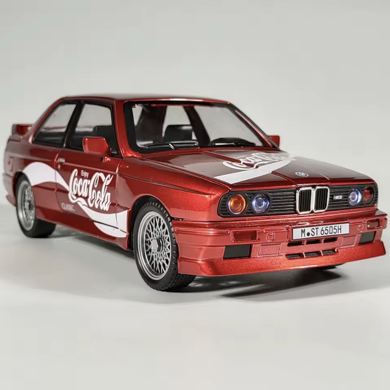 ماشین بازی مدل بی ام و M3E30