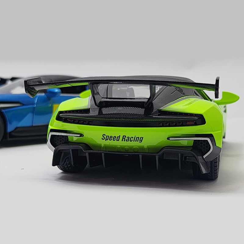ماشین بازی مدل فلزی موزیکال استون مارتین ASTON MARTIN VULCUN