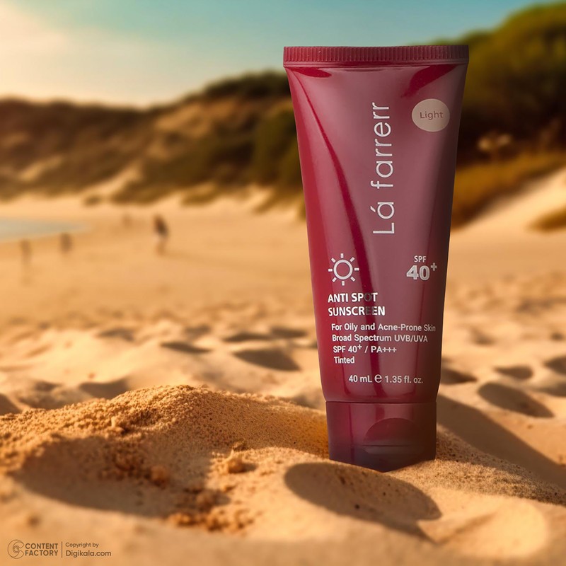 کرم ضدآفتاب و ضدلک رنگی لافارر مدل SPF40-Light، مناسب پوستهای چرب، حجم 40 میلیلیتر